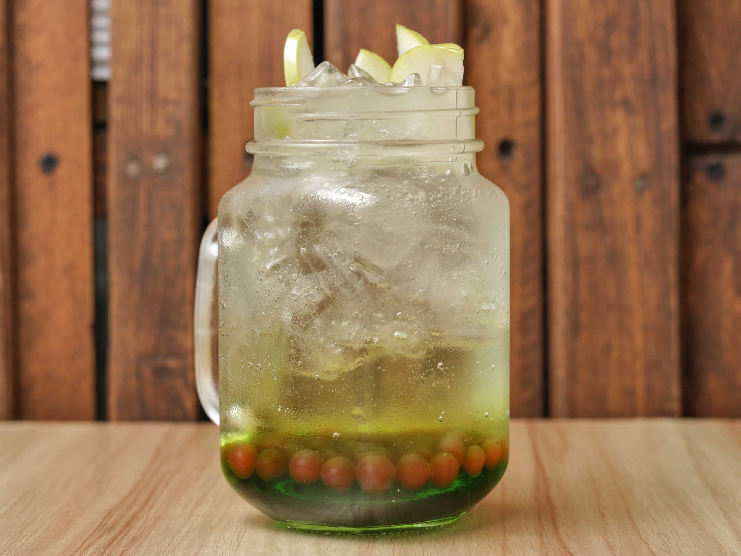 Soda de manzana verde