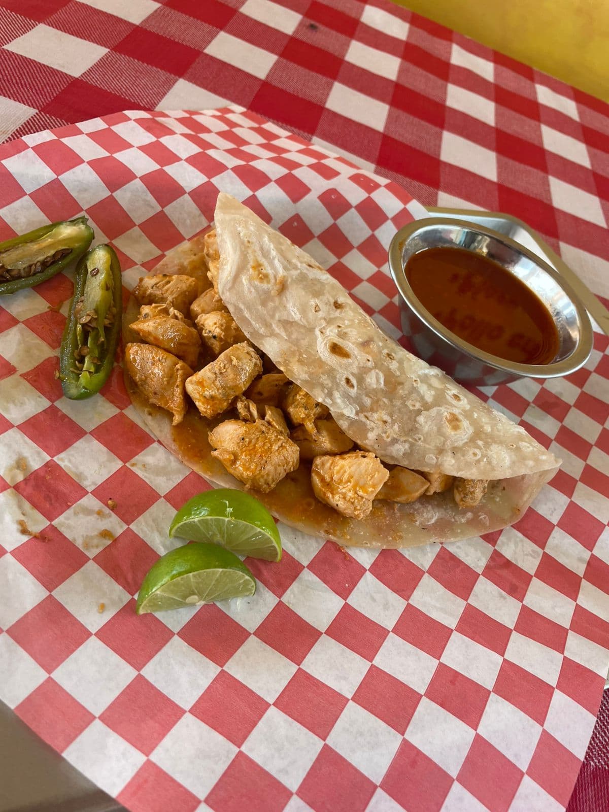 Taco de Pollo con Chipotle
