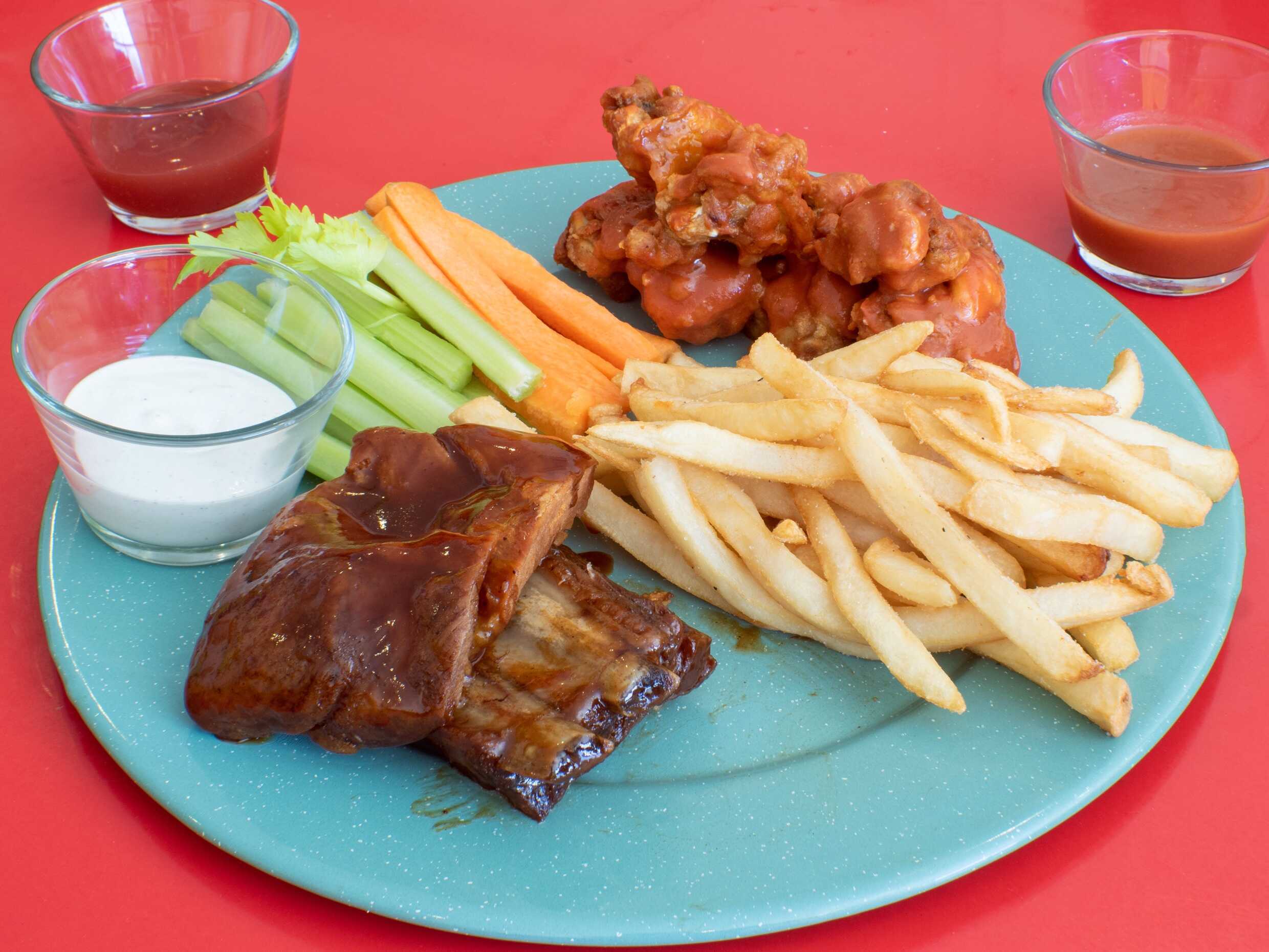 Mix Costilla con Alitas