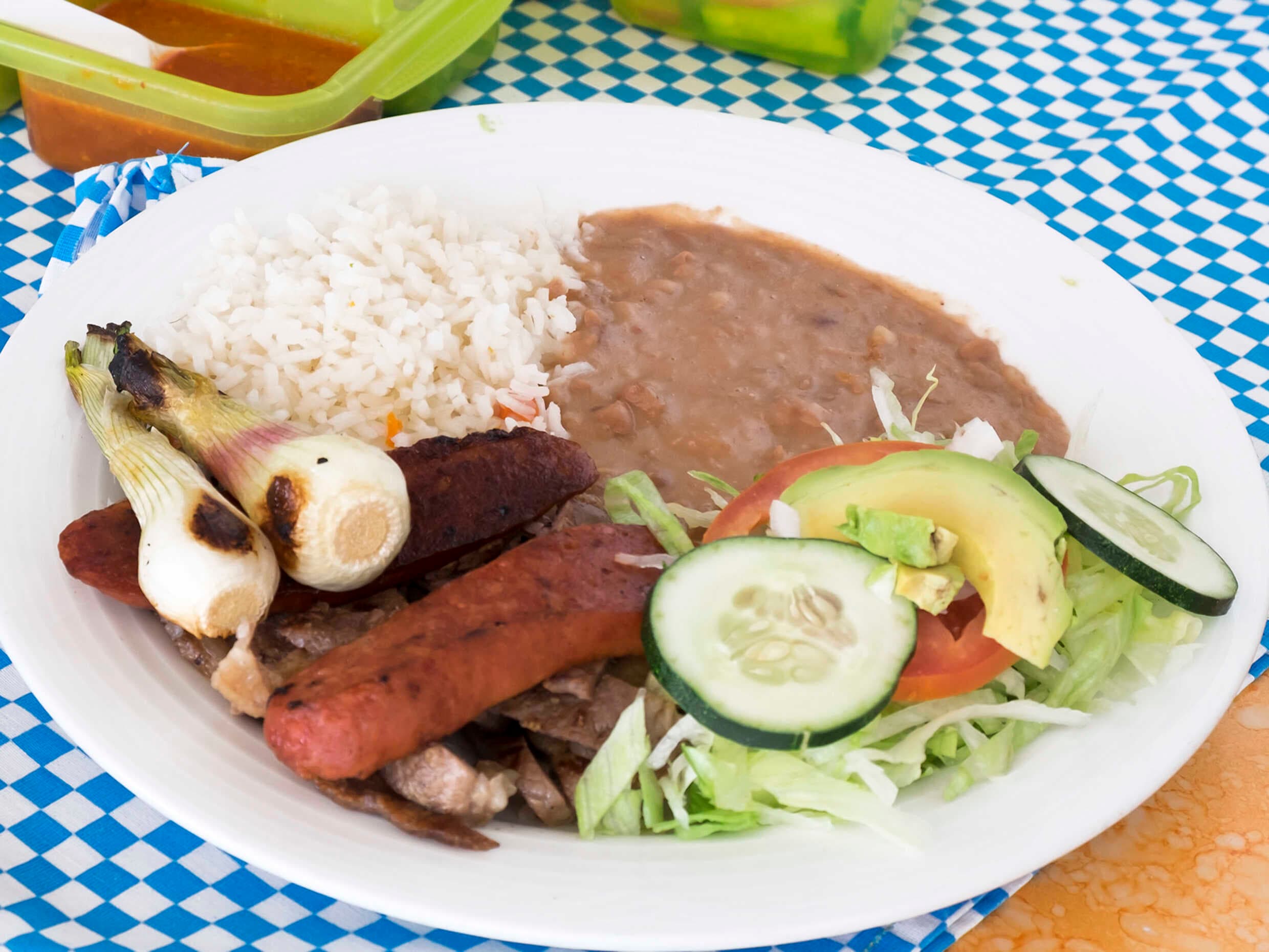 Combo-Combo carne Asada+Agua del Dia