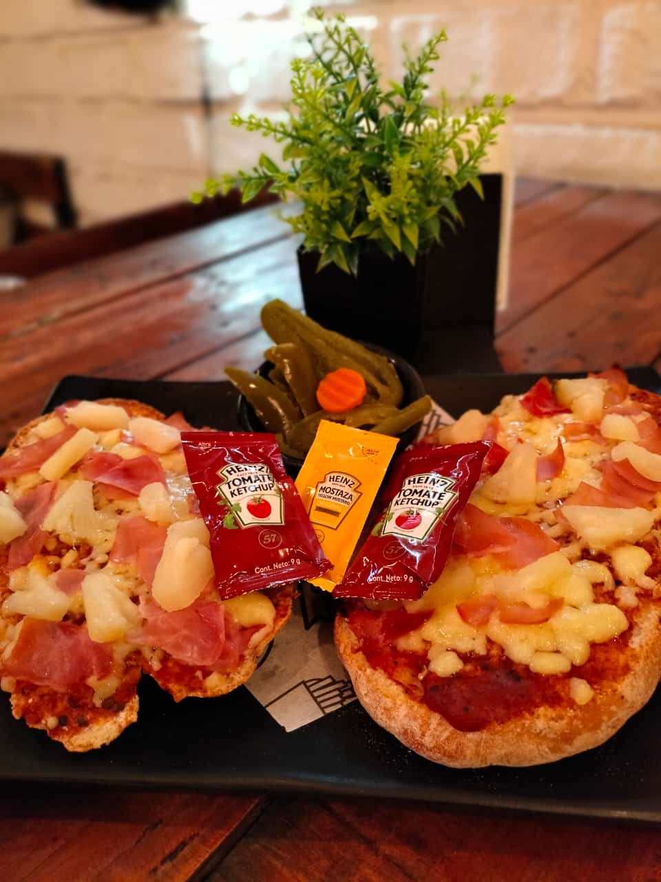 Pan Pizza + Refresco Familia Coca 500 Ml