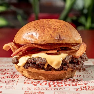Combo Cheese And Bacon + Papas + Cocacola