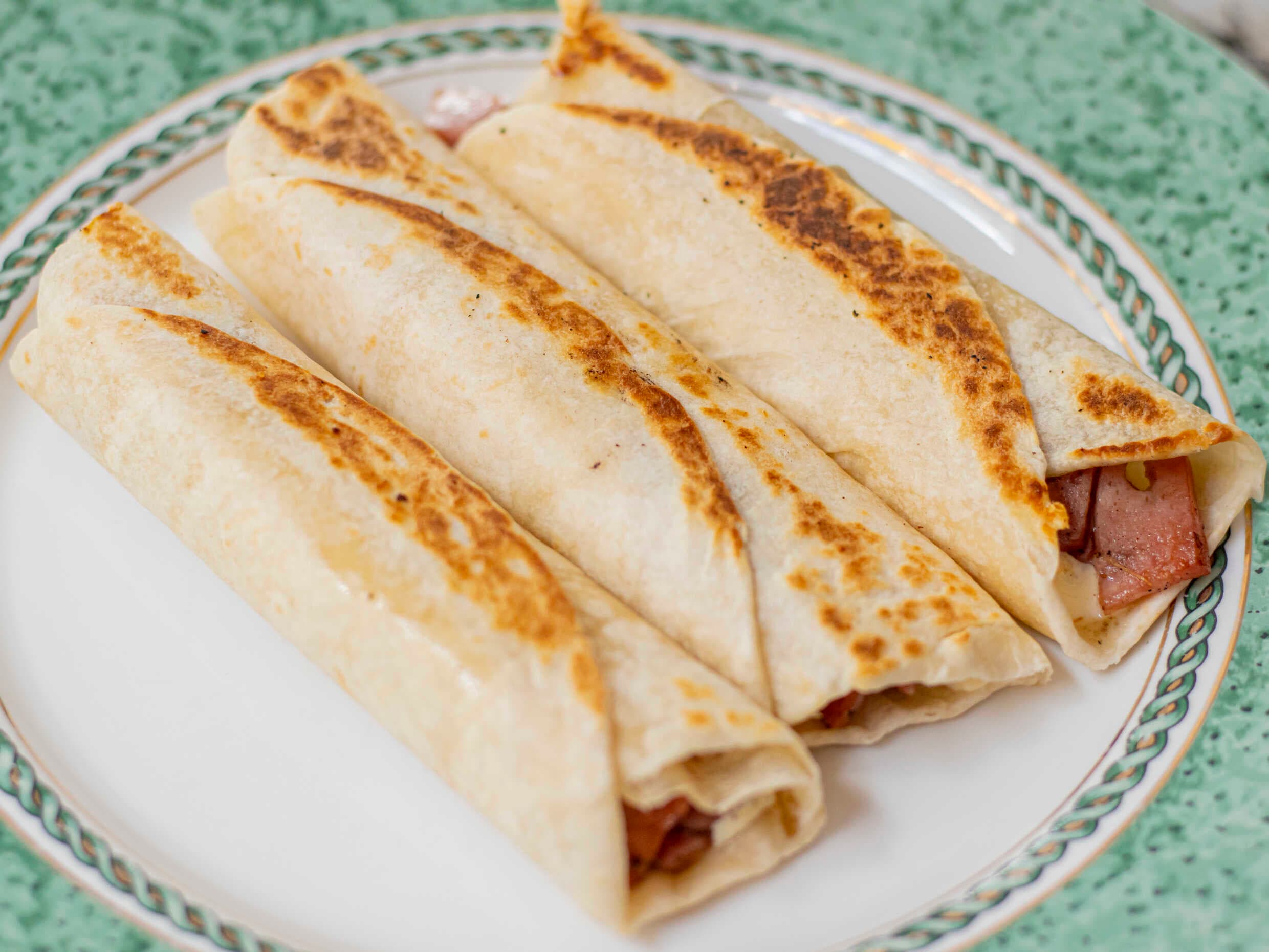 Burritos con Tocino 3 Piezas