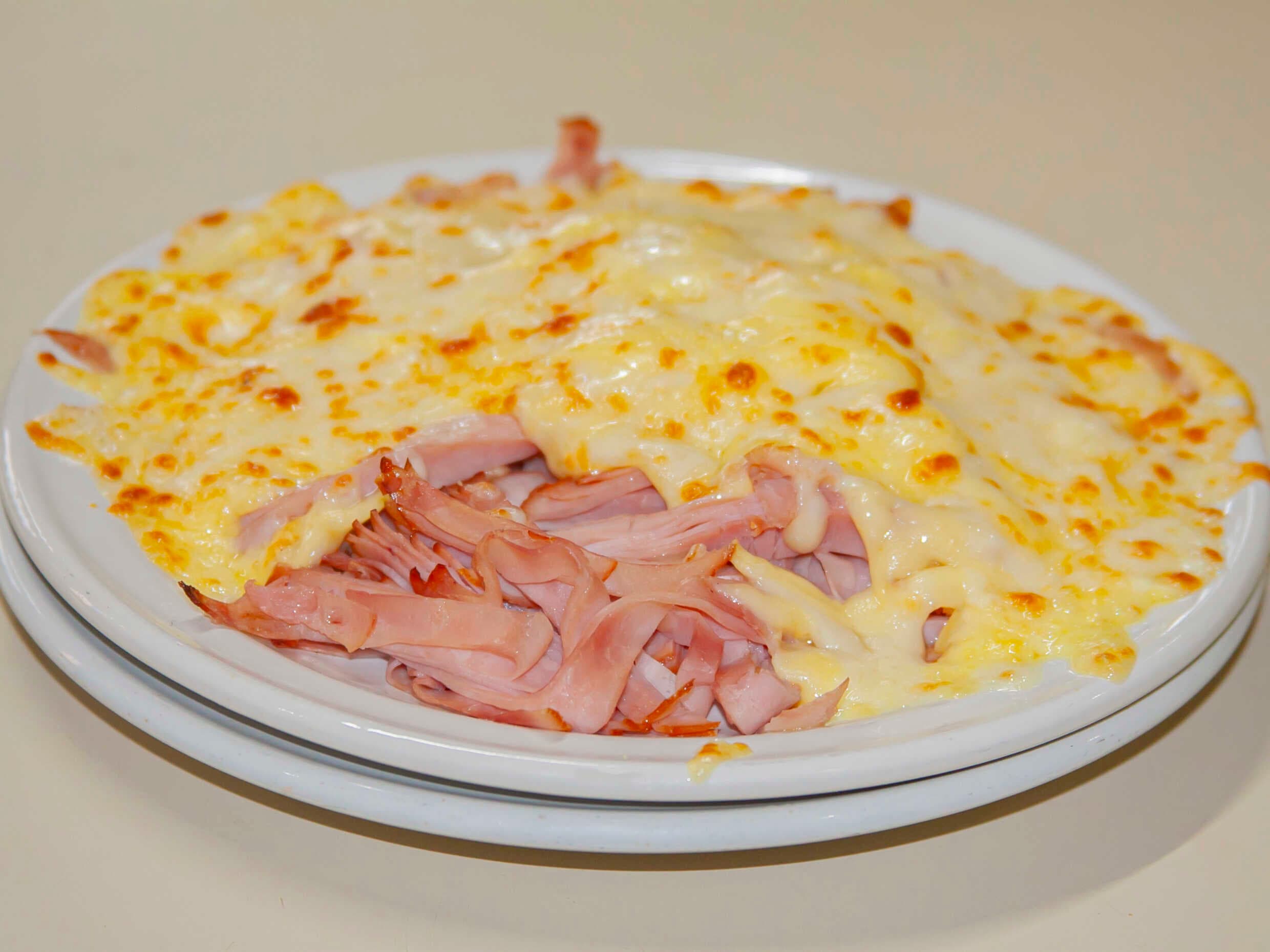 QUESO FUNDIDO CON JAMON