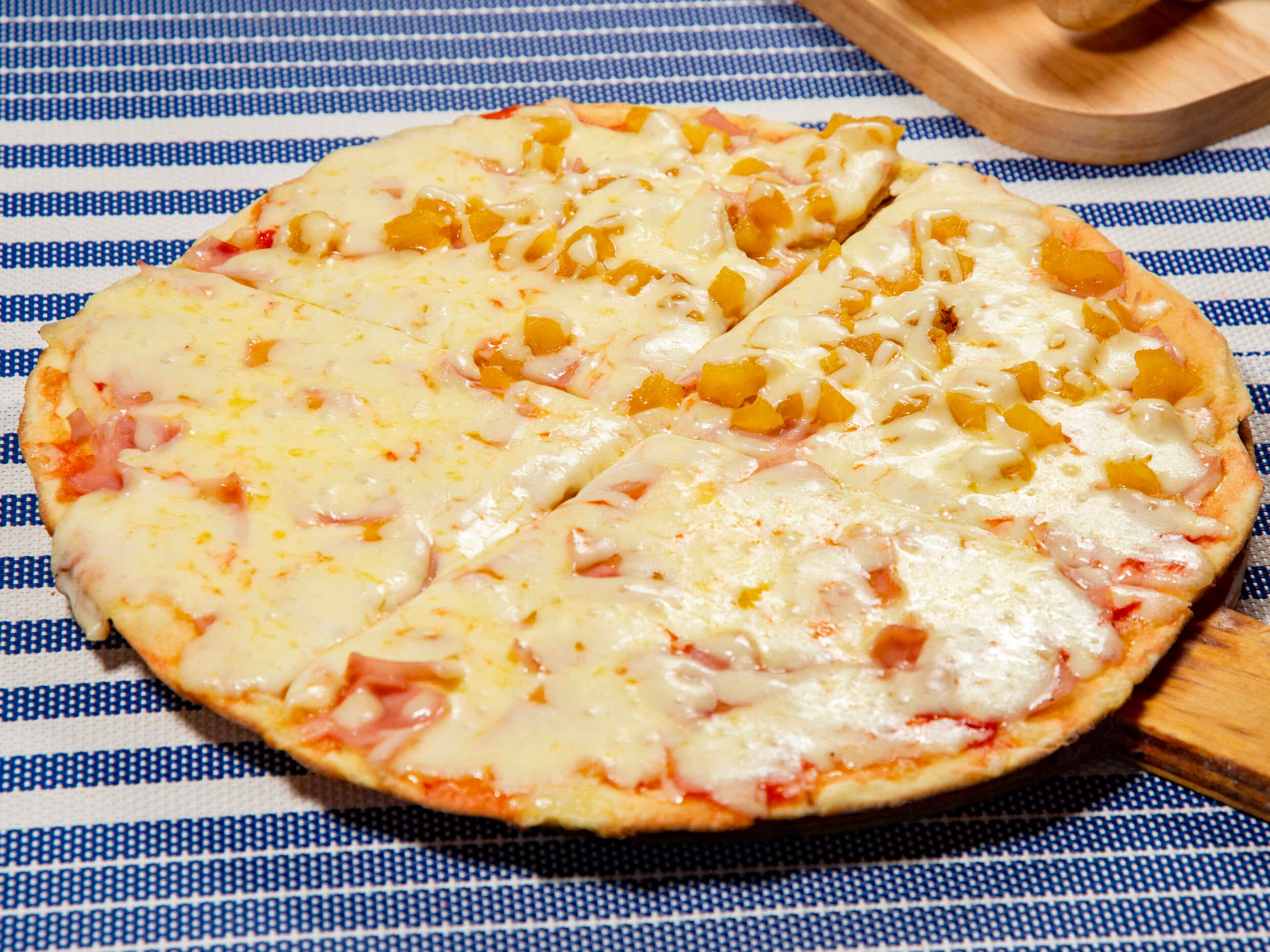 Pizza Jamón y Queso Mediana