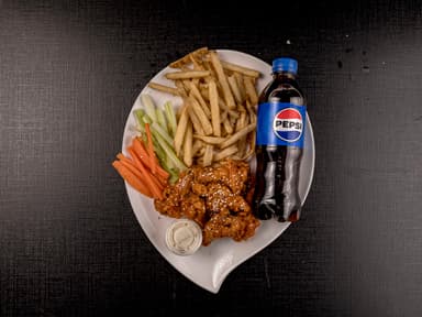 Wings + Fries + Refresco