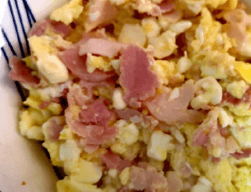HUEVOS CON JAMON + CAFE