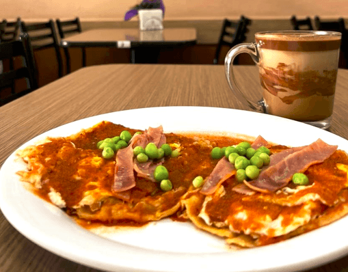 Huevos Motuleños