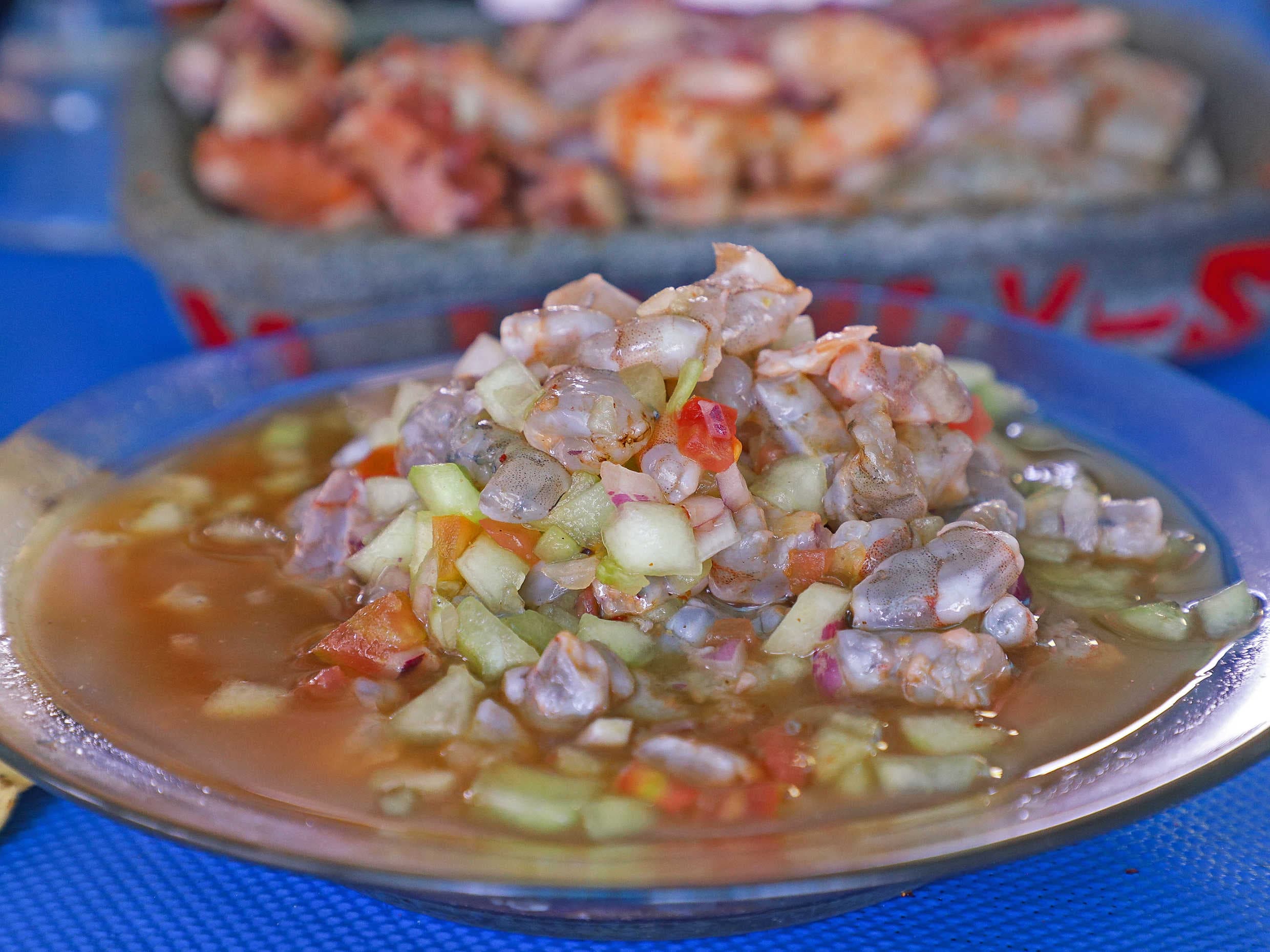 Medio litro de Ceviche de Camarón Mixto
