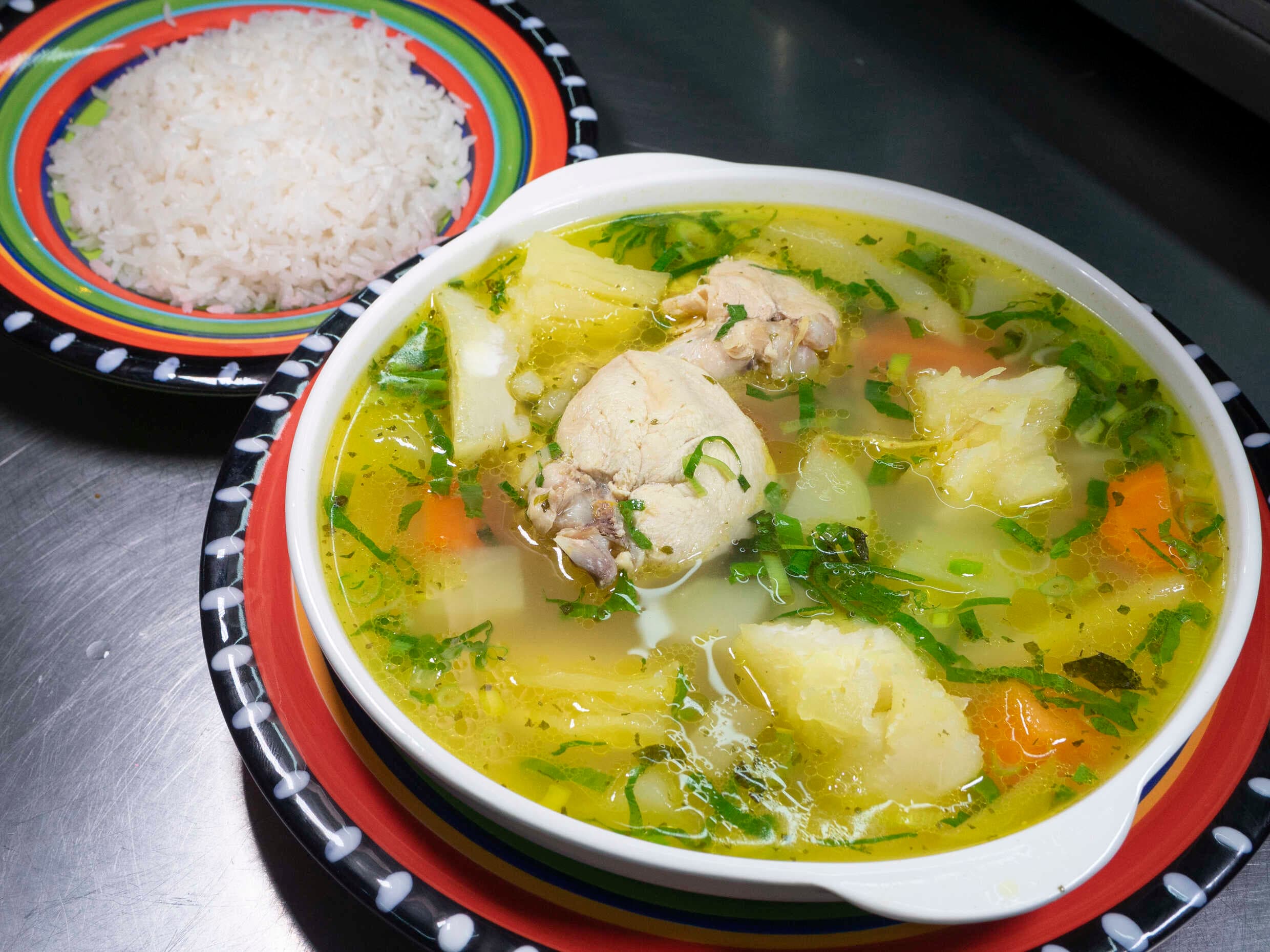Sopa de Pollo