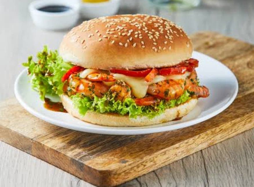 Combo Hamburguesa Camarón y Papas