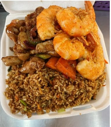 Plato Grande de 2 Guisos con Camarón y Complemento
