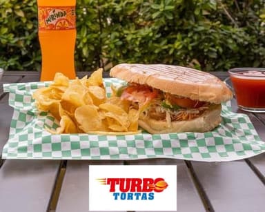 Combo Torta, Papas y bebida