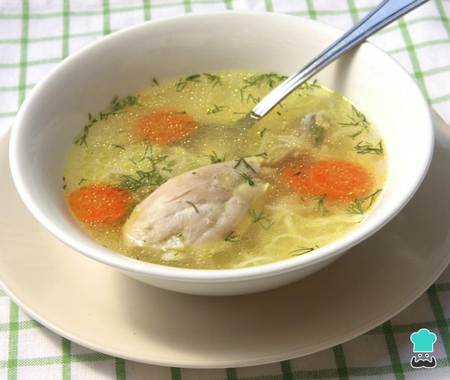 Caldo de Pollo