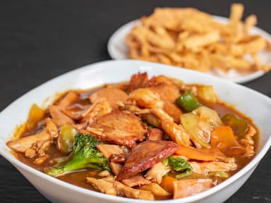 Chao mein de la Casa