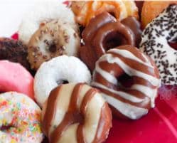DOCENA DE DONAS SURTIDAS