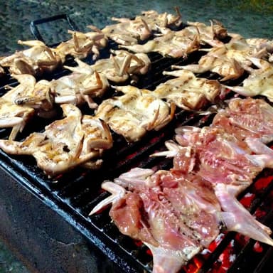1 Pieza de Codorniz Marinada y Asada