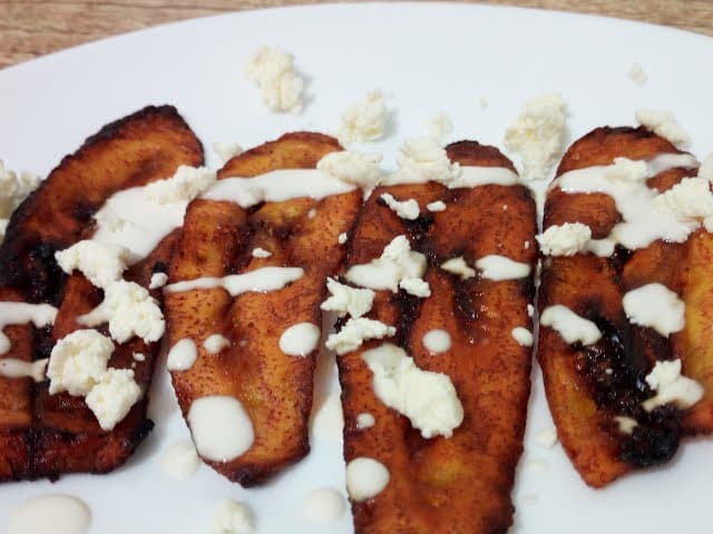 Plátanos Fritos con Crema 1/2 Orden