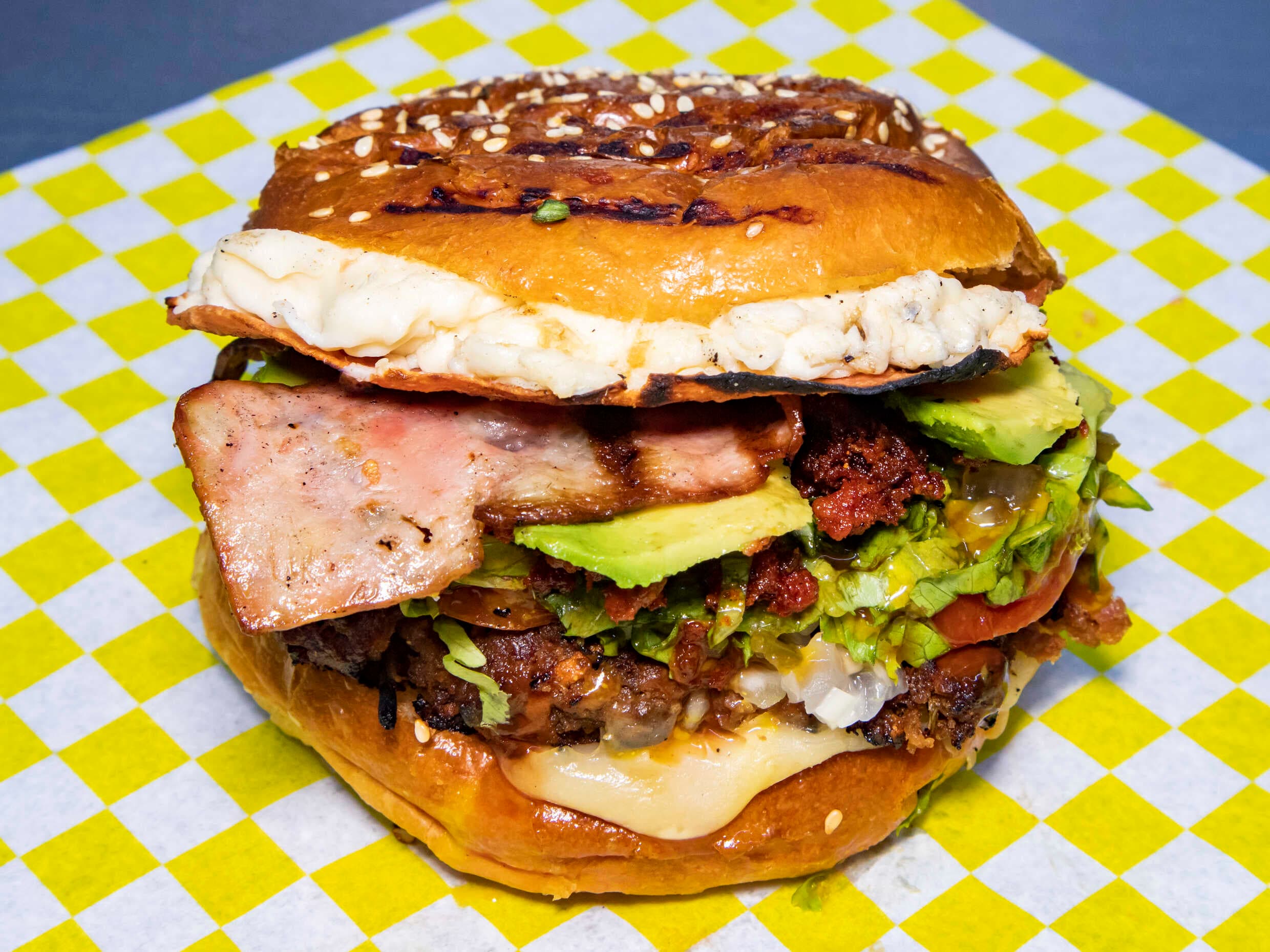 Hamburguesa de Arrachera Ranchera