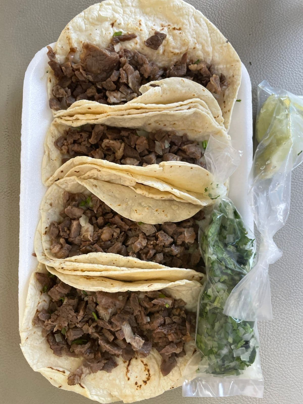 Orden de 4 tacos Asada
