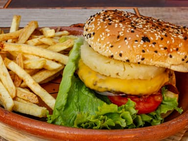 HAMBURGESA DEL REY HAWAIANA+ REFRESCO