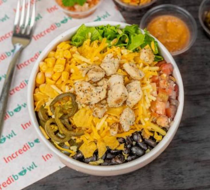 Crea Tu Bowl + Chips + Bebida