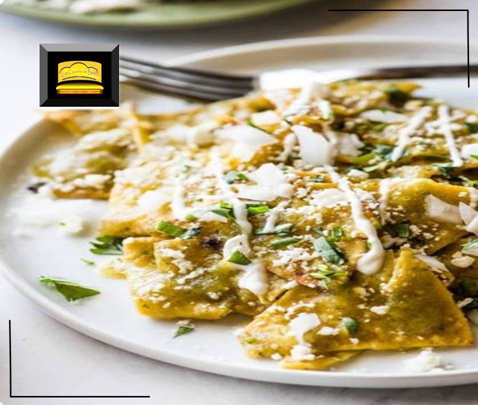 Chilaquiles con Huevo, Pollo o Carne Asada