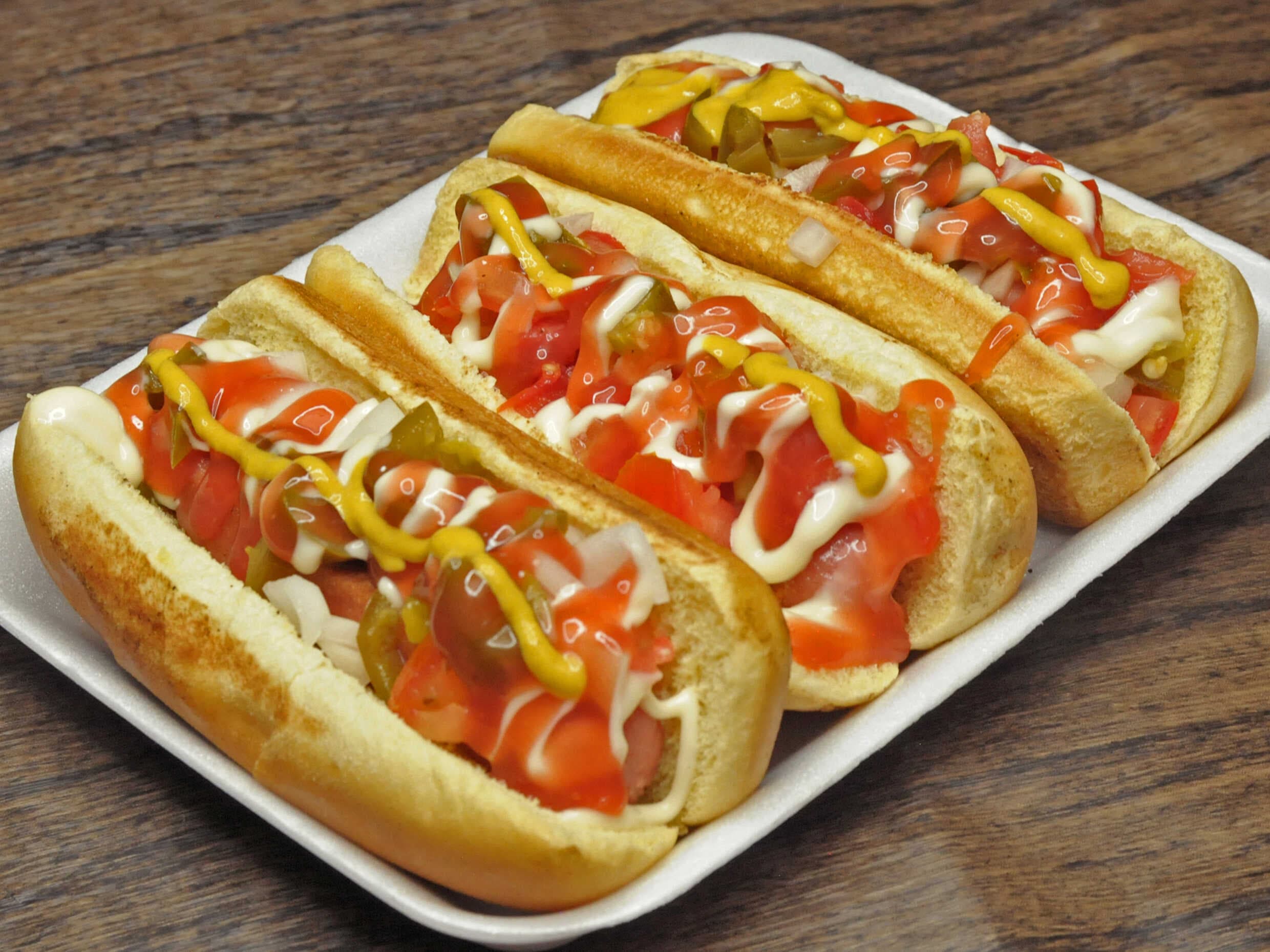 3 Hotdogs con Tocino