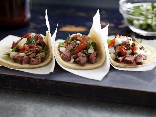 Taco de Carne Asada con Queso