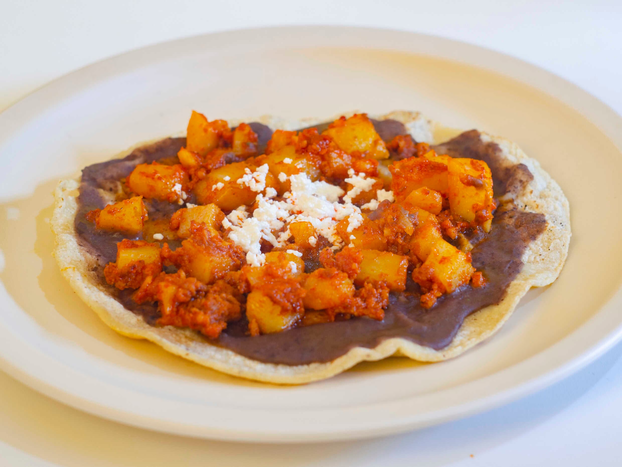 Memela de Papa con Chorizo