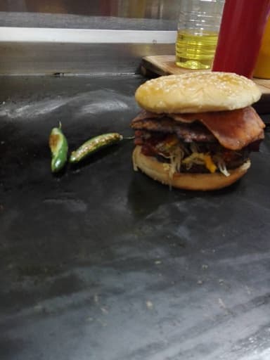 LA ESPECIAL