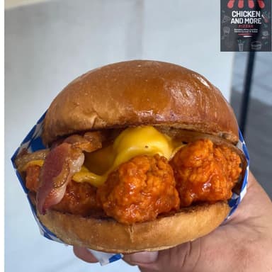 Hamburguesa Boneless + Papas Fritas + Té (casa)