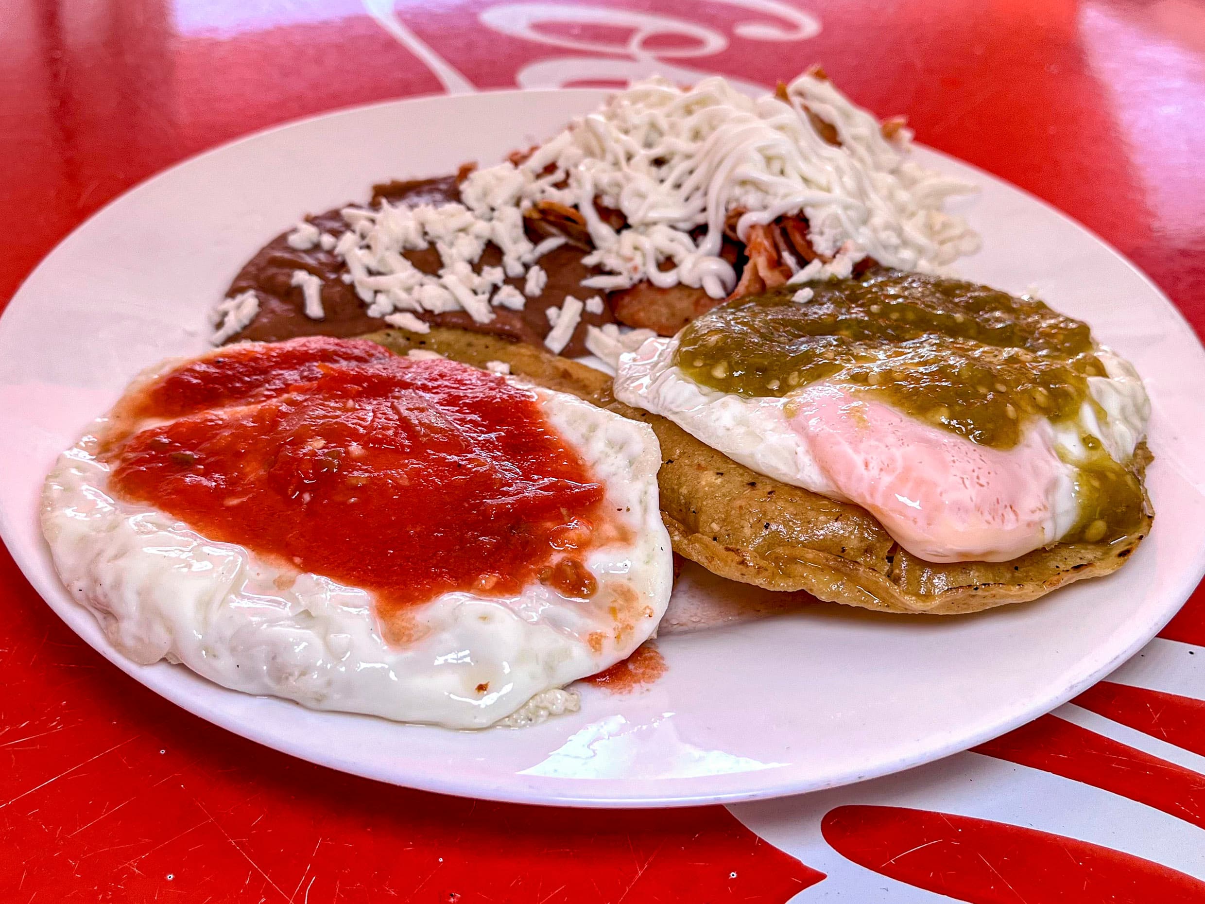 Huevos Divorciados