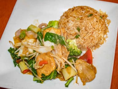 Pollo en Trozos con Verduras Carta