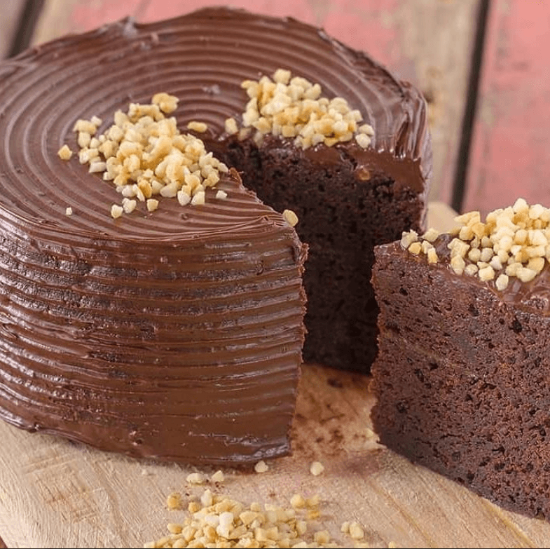 Torta chocolate redonda pequeña