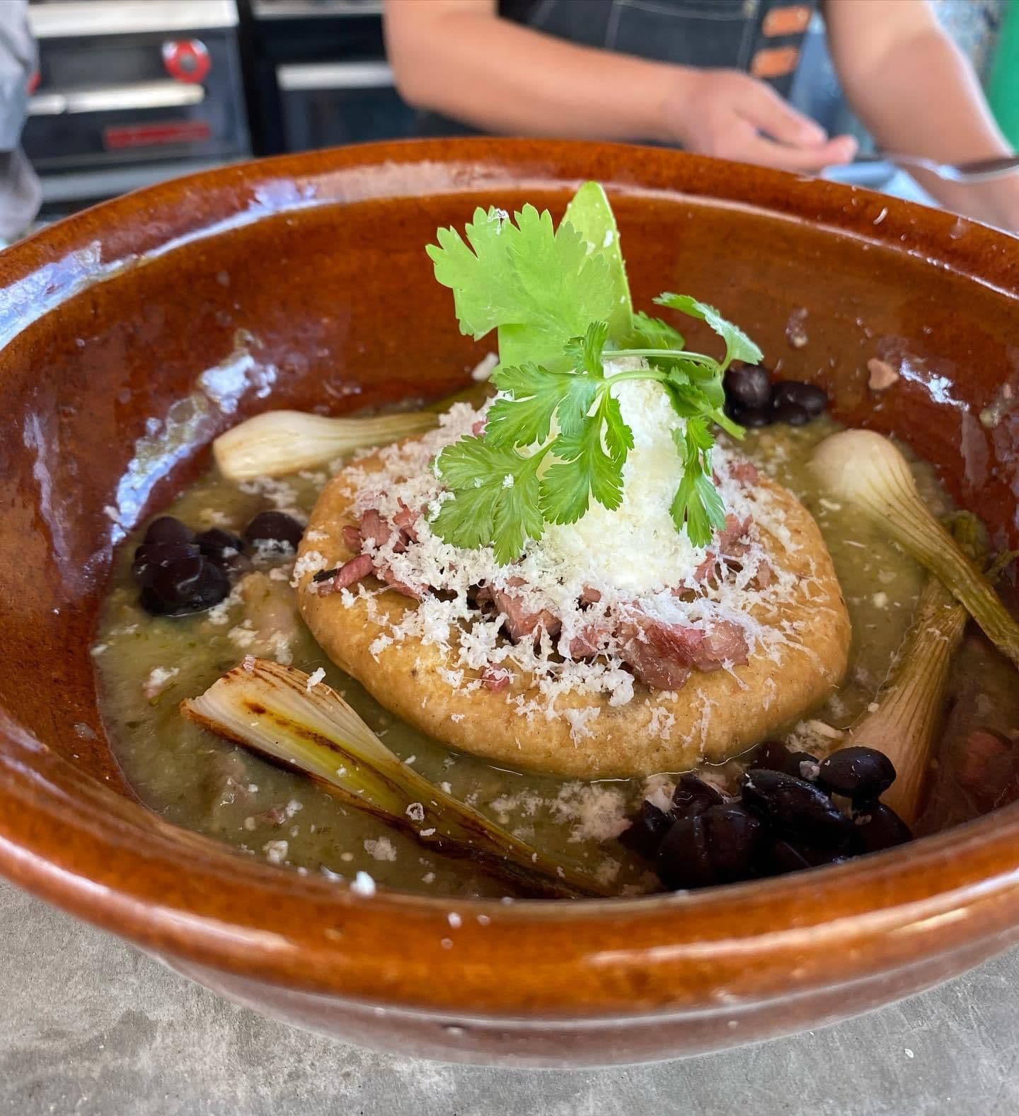 Gordita en su Jugo con arrachera