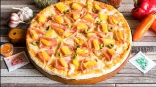 Pizza Hawaiana Mediana 4 Porciones