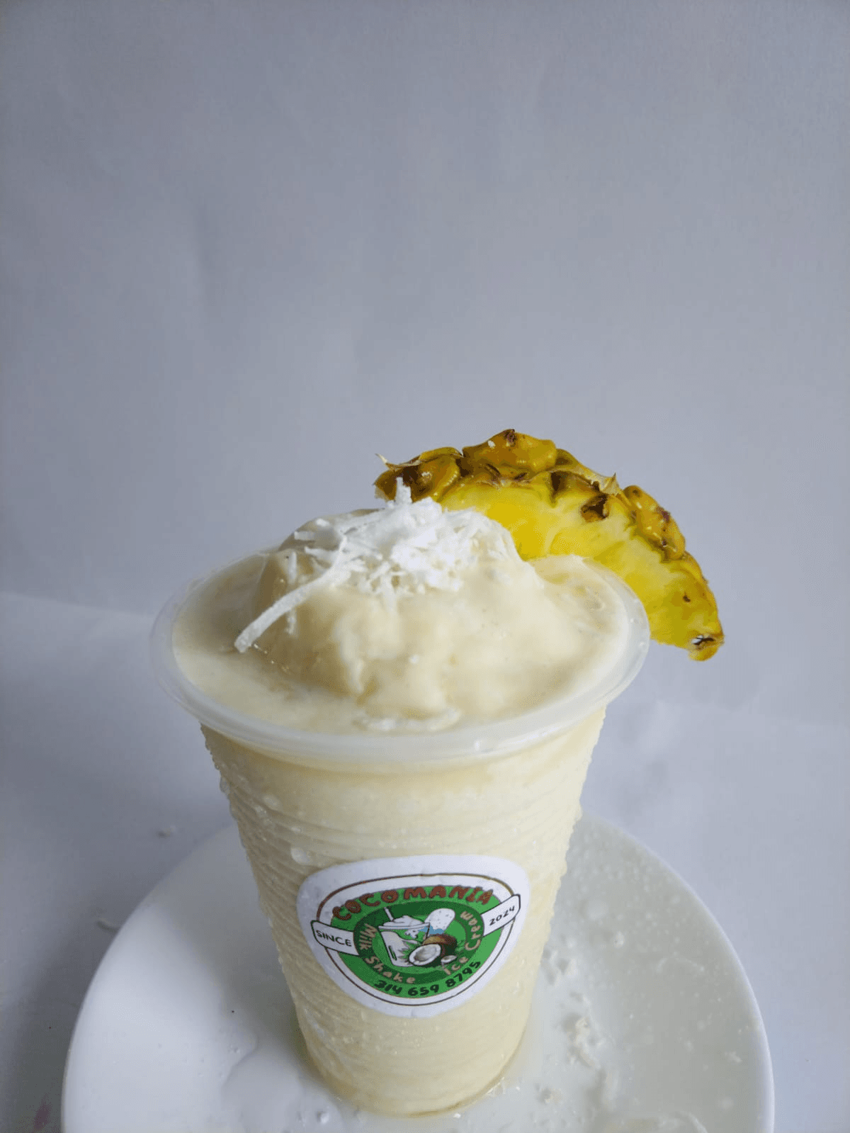 Coco Piña Manía
