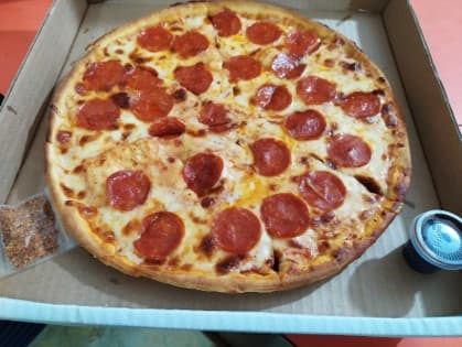 Pizza Peperoni (Chica 20 cm)