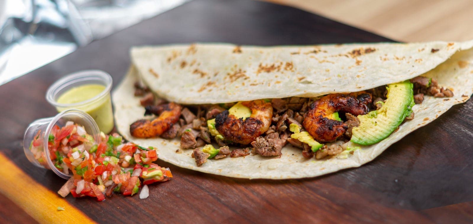 Burritos Tierra y Mar