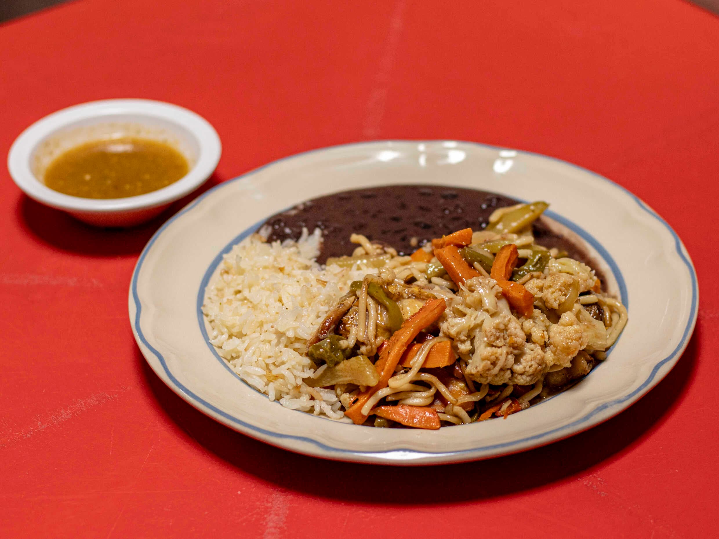 Pollo Cantones