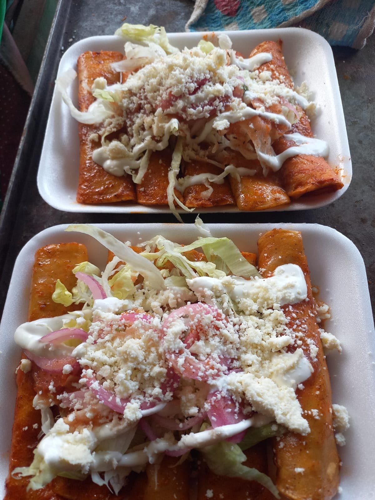 2 Ordenes de Enchiladas con Pollo