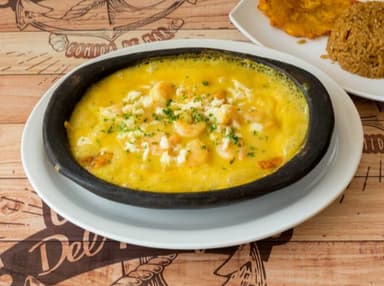 Salmon con camarones