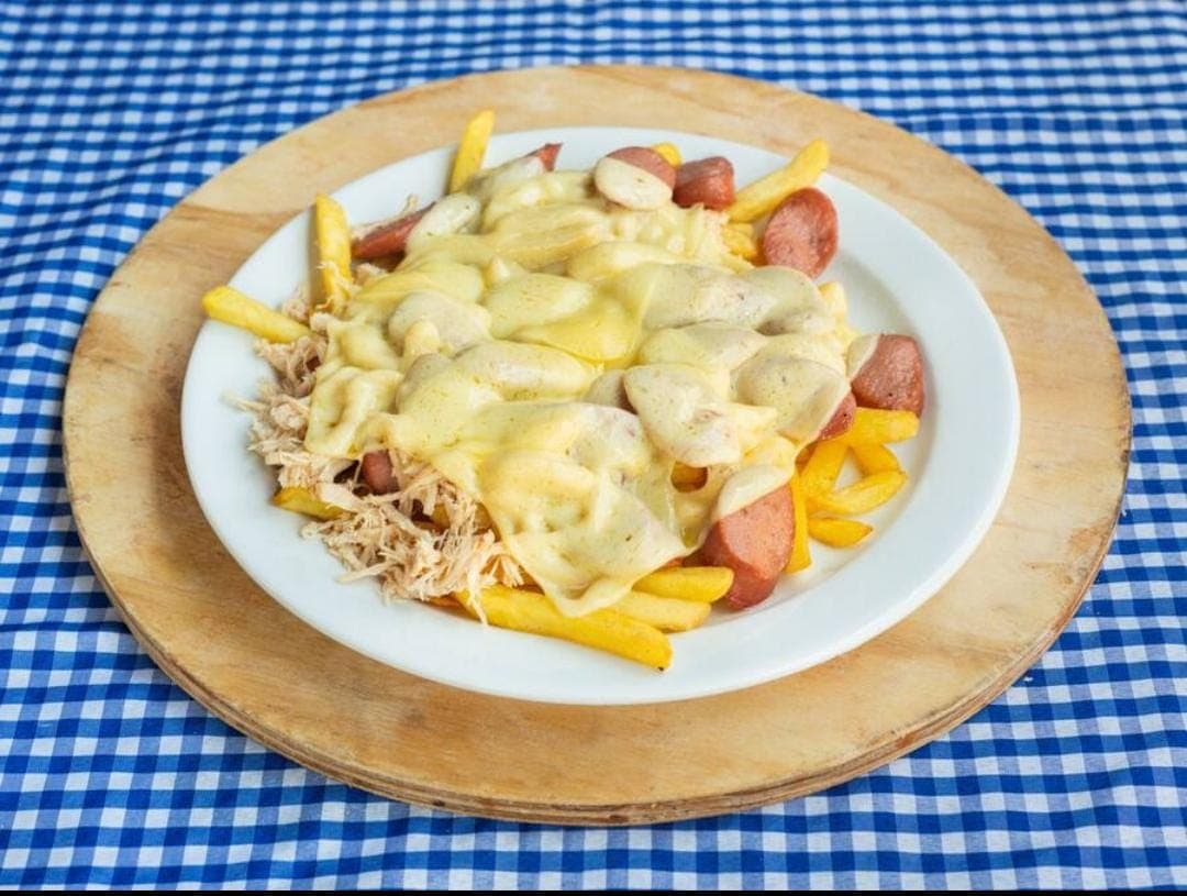 Salchipapa