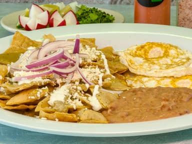 Chilaquiles Con Huevo