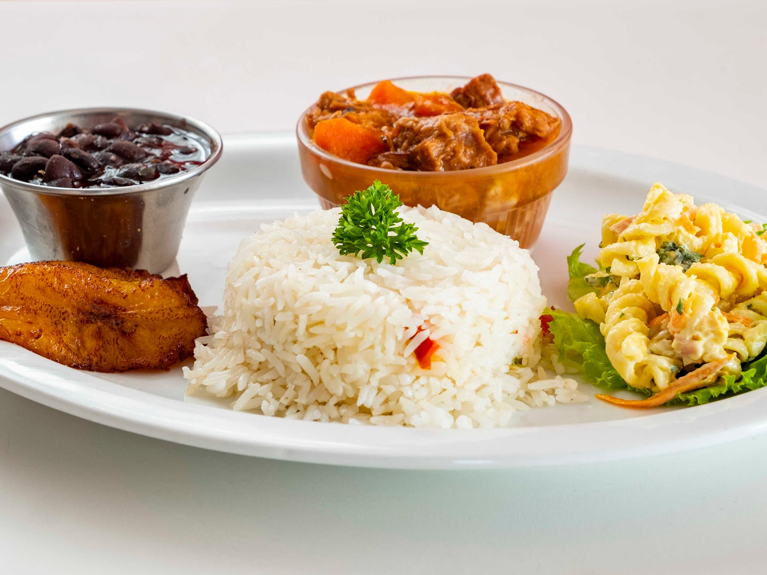 Casado con Carne en Salsa