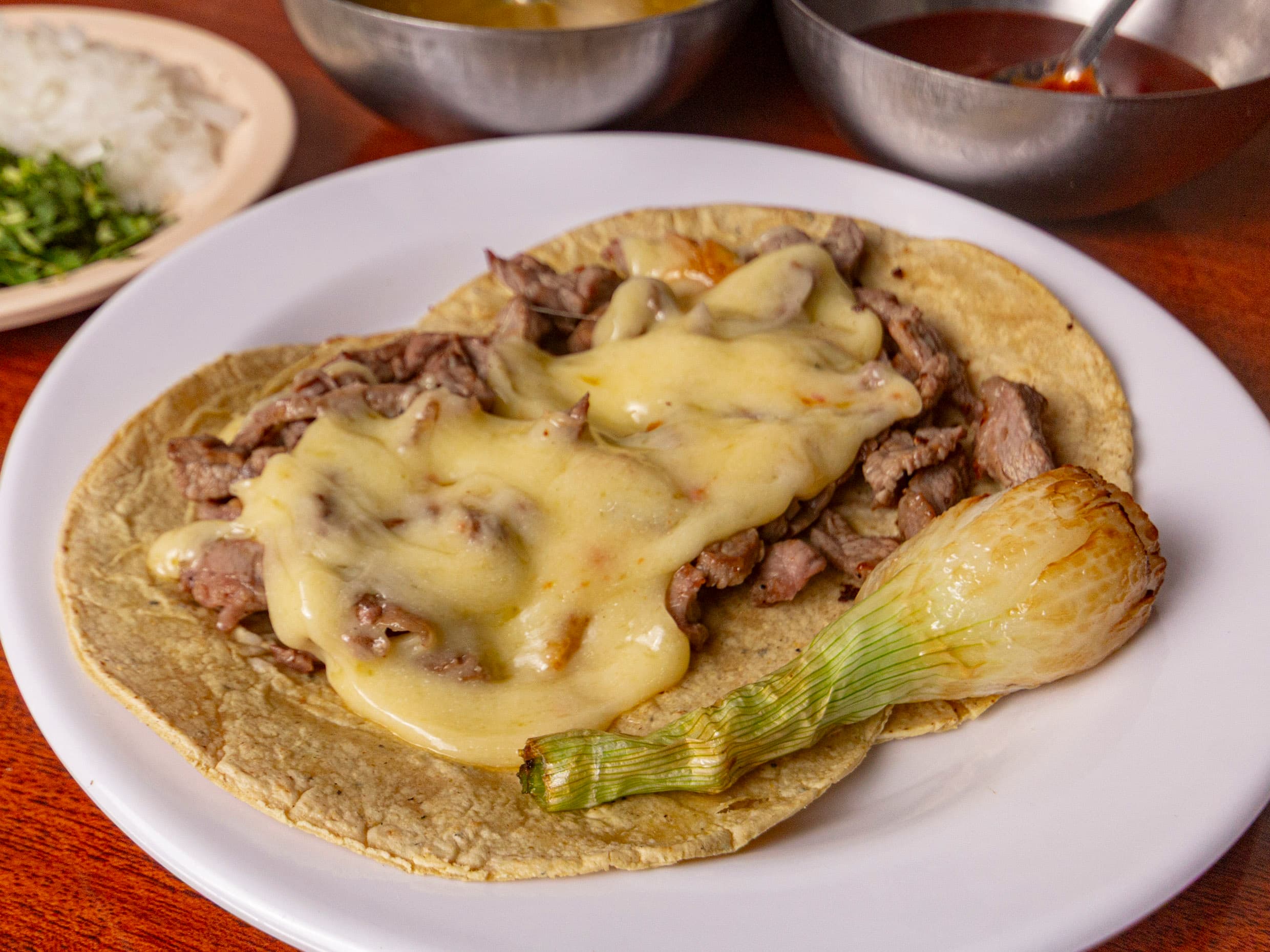 Taco de Arrachera con Queso