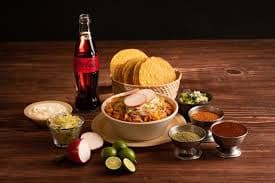 Pozole +  Bebida