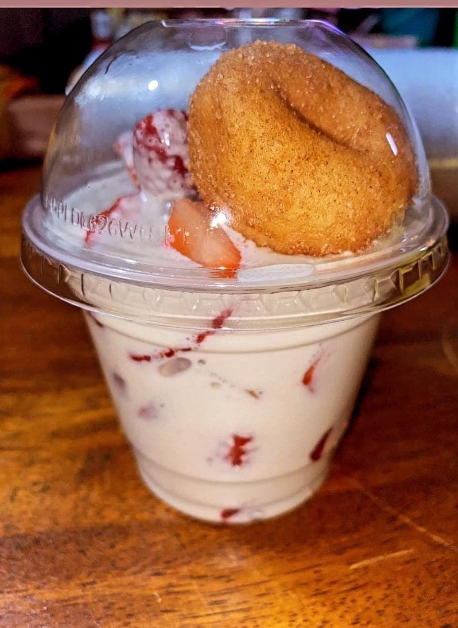 Fresas con Crema con Donitas