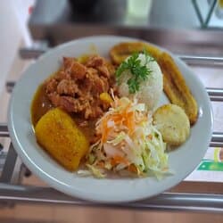 Gulash de cerdo a la criolla
